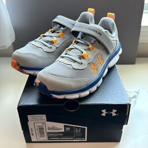 NWT gray, blue, yellow UA sneakers